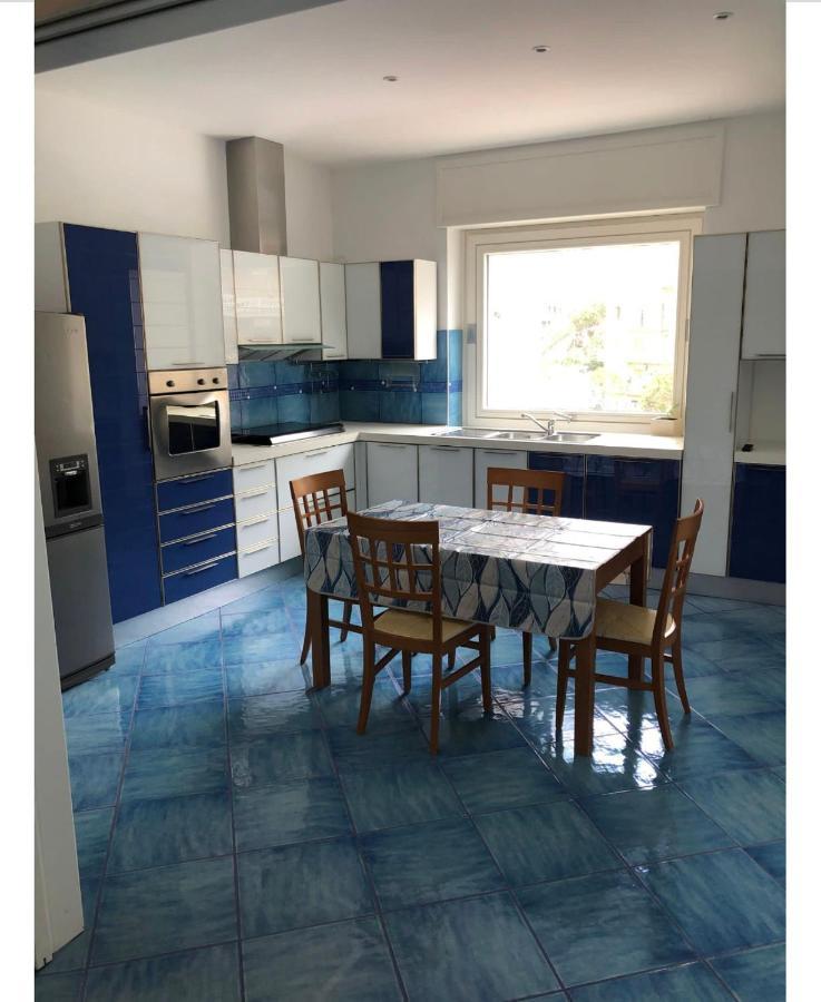 Hotel Blue Sea Salernes Extérieur photo