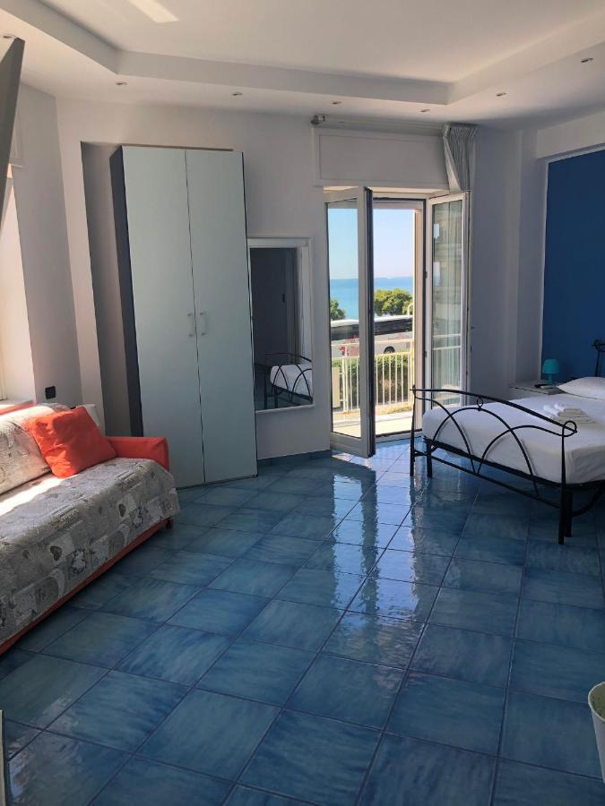 Hotel Blue Sea Salernes Extérieur photo